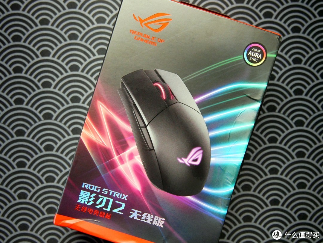 若隐若现之影——ROG 影刃2 无线版游戏鼠标