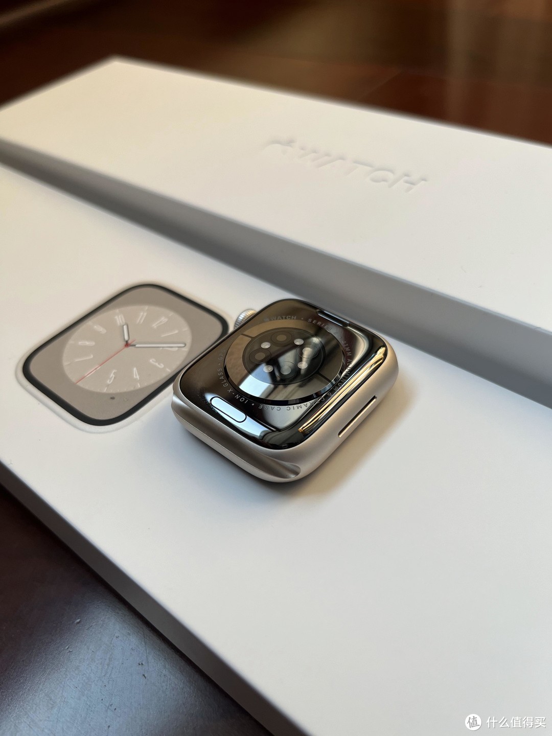 不等了~2535入手Apple watch S8星光色苹果手表