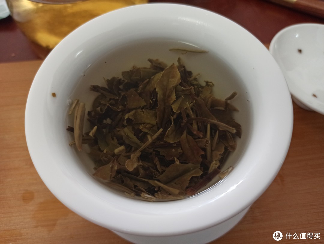 这个双11，在京东上购买的白牡丹茶饼开箱试尝。