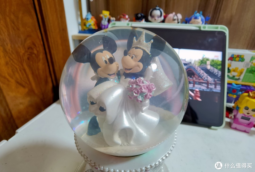 上海迪士尼米奇米妮婚礼水晶球