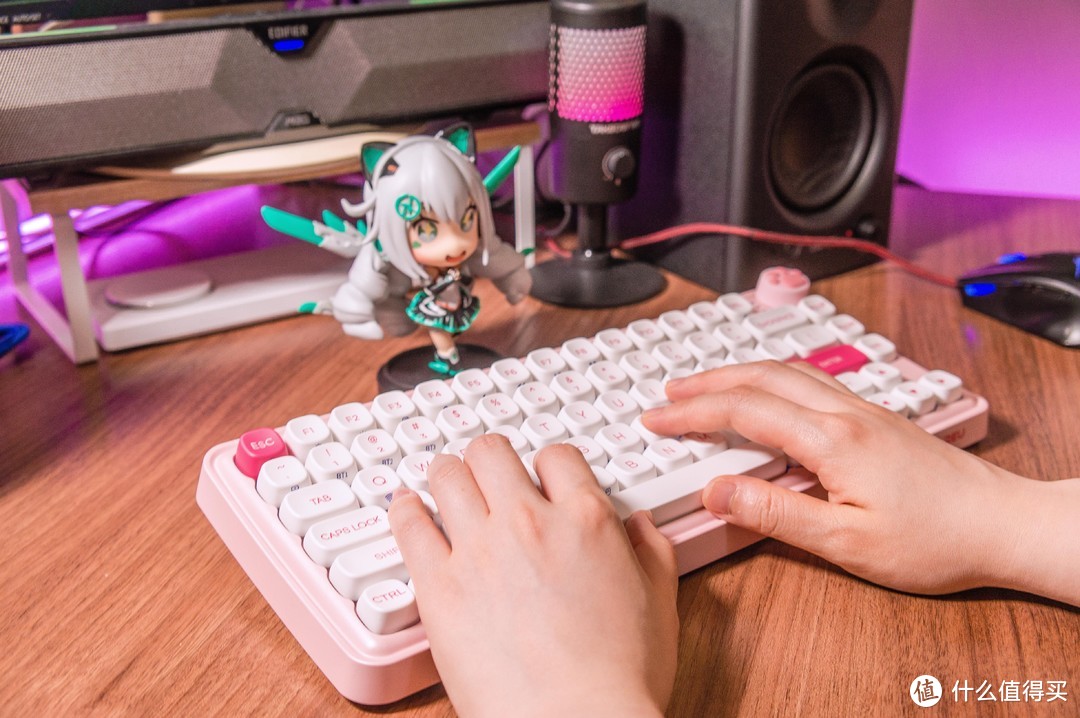 萌粉的少女心！达尔优小方糖Z82三模机械键盘测评！