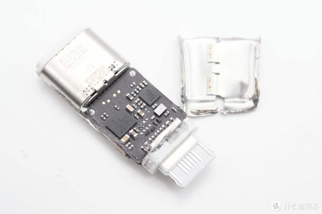 拆解报告：苹果USB-C to Apple Pencil转换器A2869