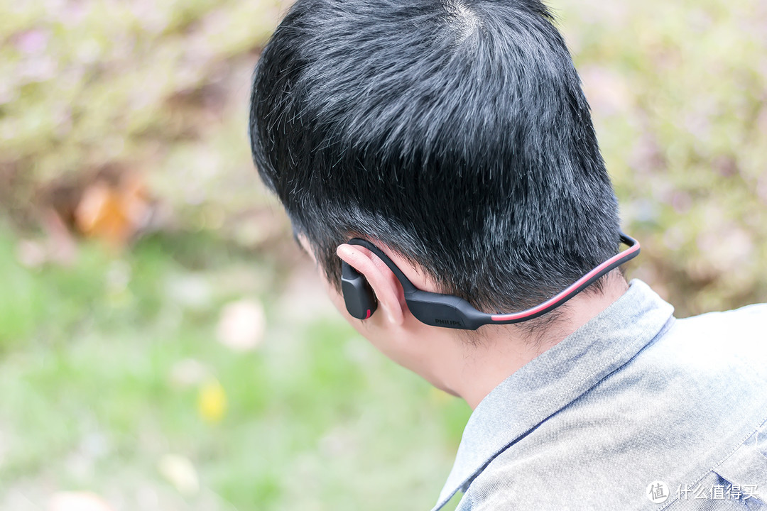飞利浦A7607骨传导耳机测评：佩戴稳固舒适，功能与听感更丰富