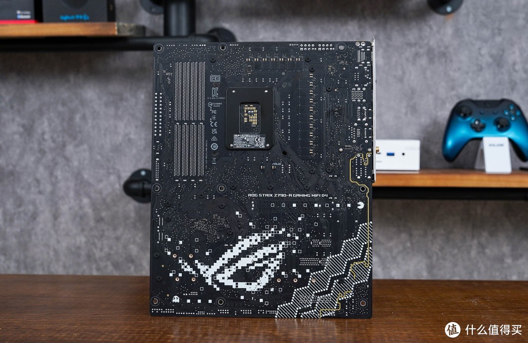 新番四代目吹雪，玩家国度 ROG STRIX Z790-A 吹雪是否再进化？