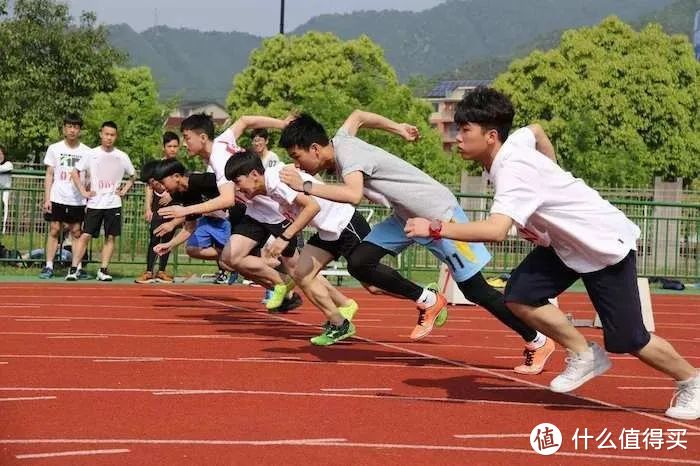 小寻青少年电话手表Sport6：孩子的腕上教练团，科学锻炼，全面发展