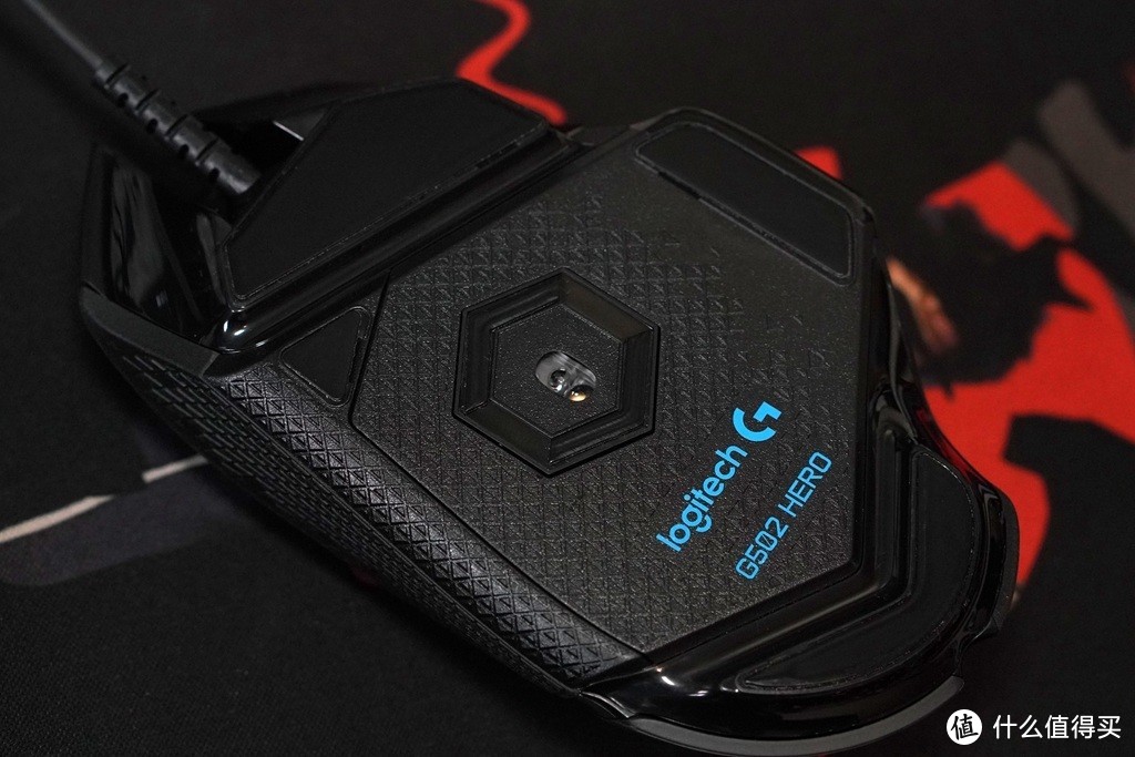 罗技G502 HERO主宰者游戏鼠标：换“芯”升级，轻松掌控全局！