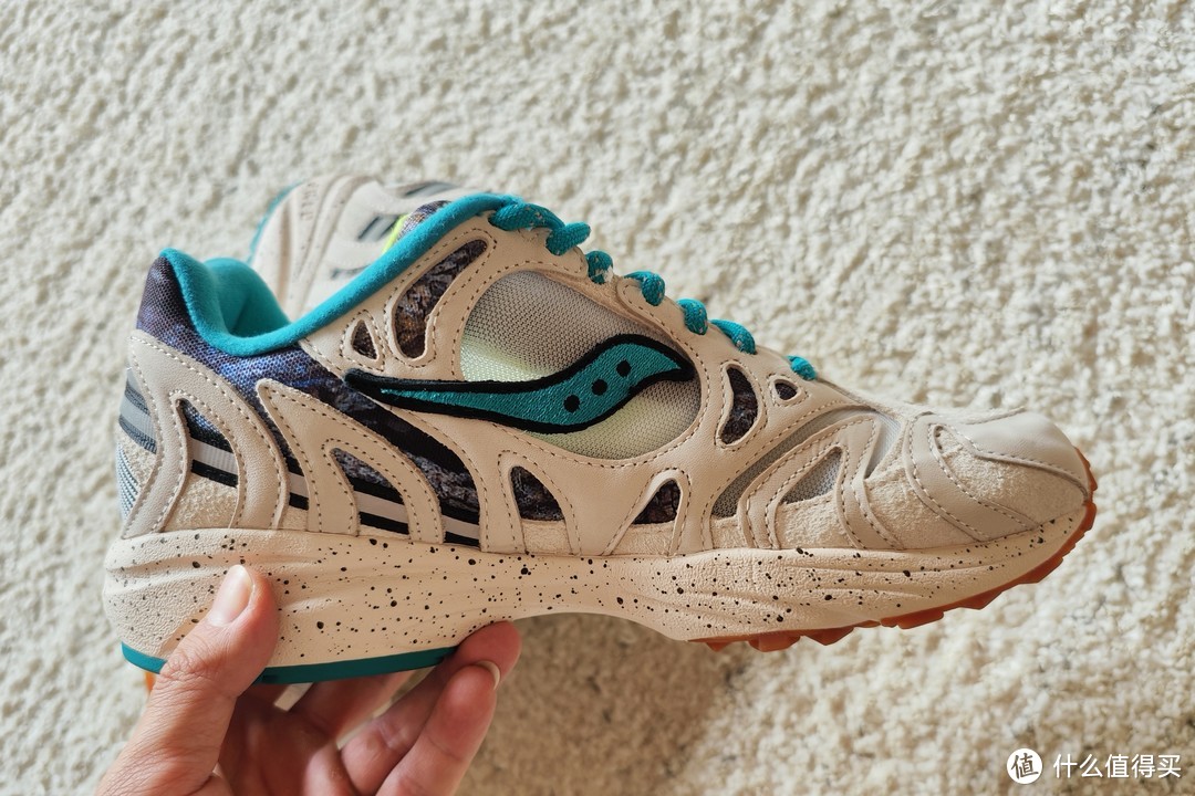 New Balance991与Saucony Azura 2000分享