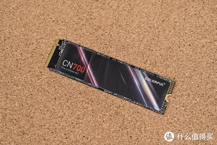 国产固态新选择——七彩虹 CN700 PCIe4.0 固态硬盘开箱简测