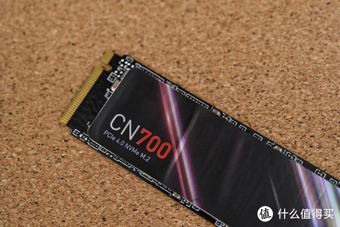 国产固态新选择——七彩虹 CN700 PCIe4.0 固态硬盘开箱简测