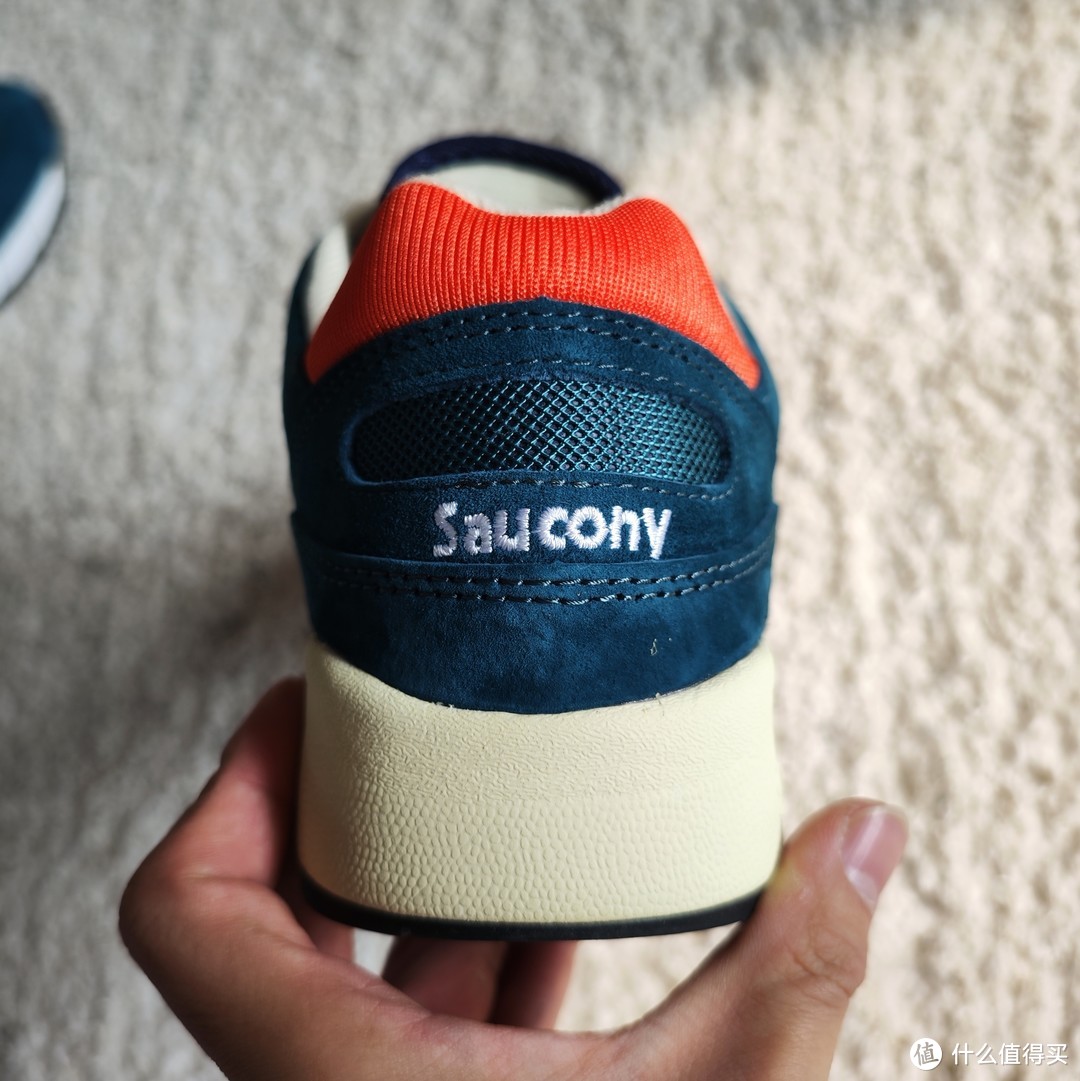 Saucony Shadow 6000与Kangaroos Aussie 复古跑鞋分享