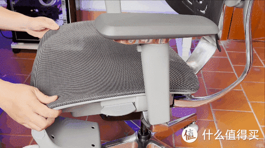 两年换了七把椅子，等到了这把狂斩万元档的国产人体工学椅：网易严选 领航员系列 人体工学椅