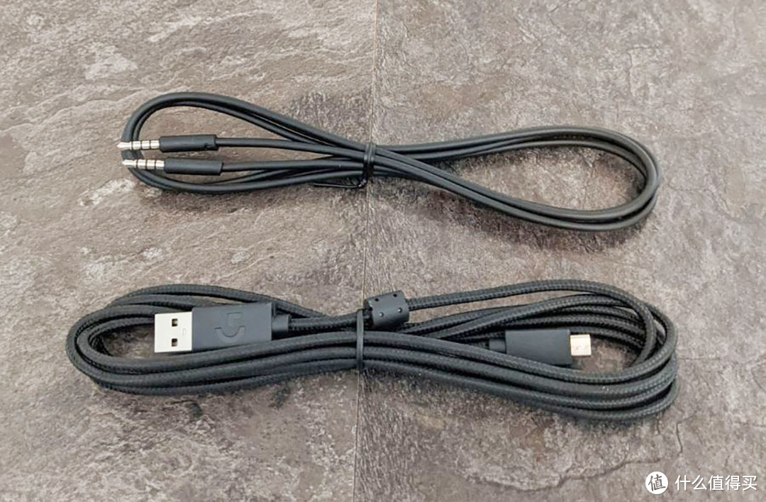 2米logitech罗技Micro USB充电数据线拆解报告 一线解决了智能手表 充电宝 蓝牙耳机 键盘鼠标 无充电线困扰