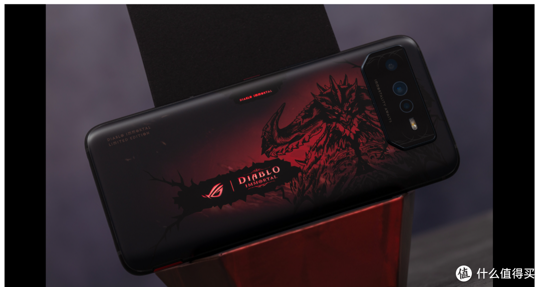 华硕 ROG Phone 6《暗黑破坏神：不朽》联名版开箱：设计精心、神秘氛围感满点的电竞手机
