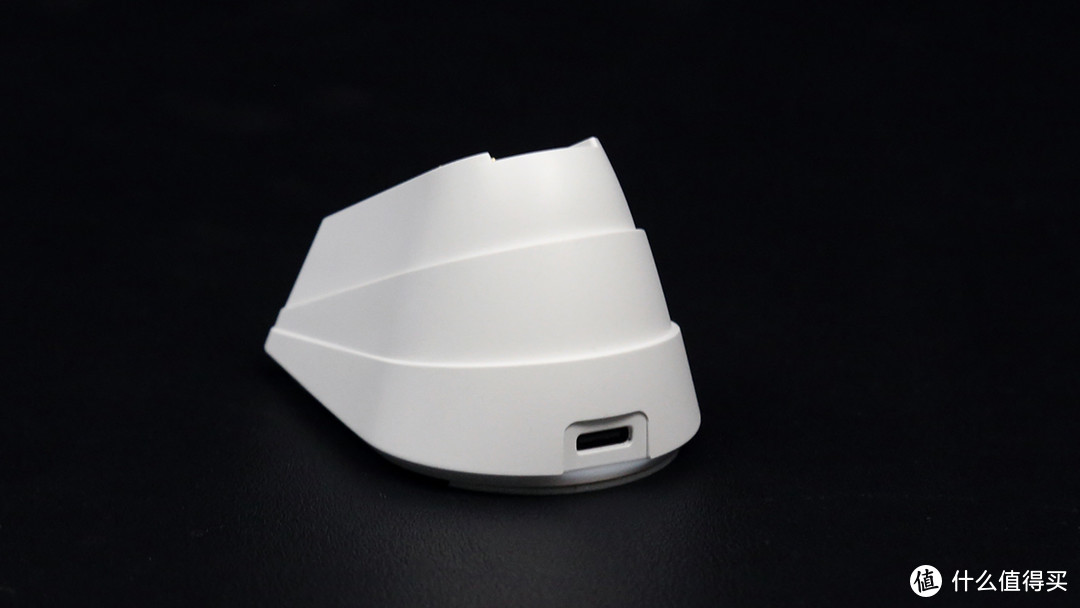 达尔优A955三模无线游戏鼠标评测：手感灯效更出众
