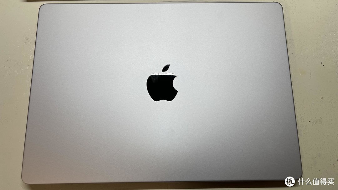 14英寸MacBook Pro到了，和各位值友朋友简单聊聊上手体验