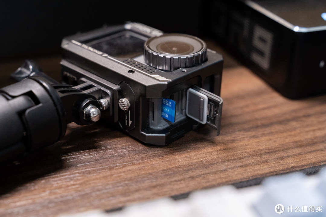 为运动相机而备，铠侠EXCERIA G2极至瞬速microSD存储卡 256G