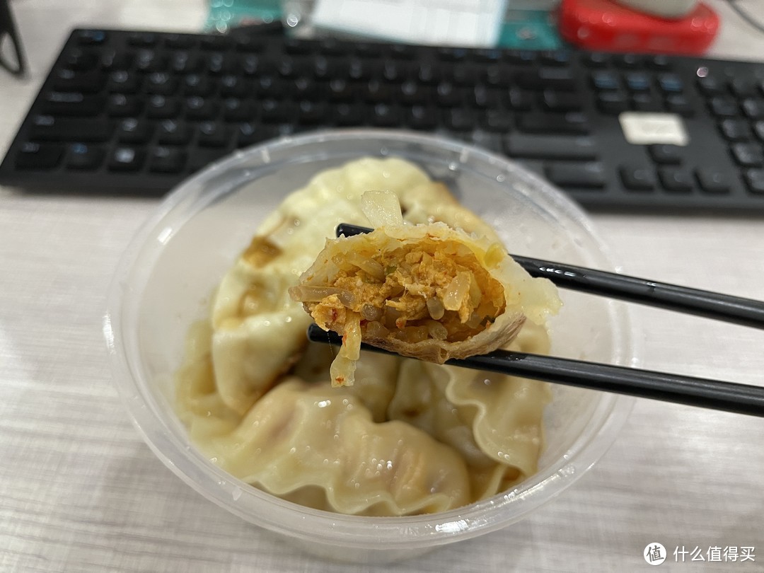 冬天来一份热乎乎的饺子，10分钟搞定早餐，好吃还挺贵