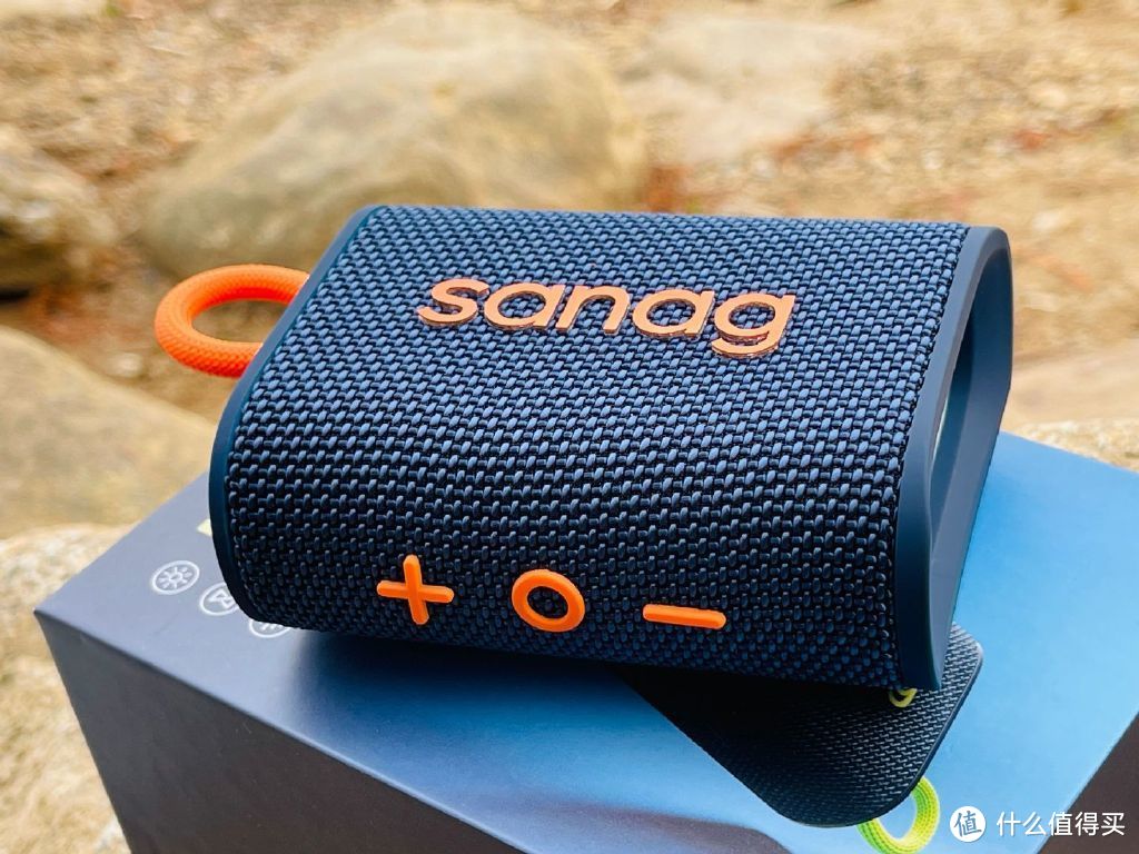 躁动“户外露营”的音乐氛围，sanag塞那便携式蓝牙音箱你值得拥有