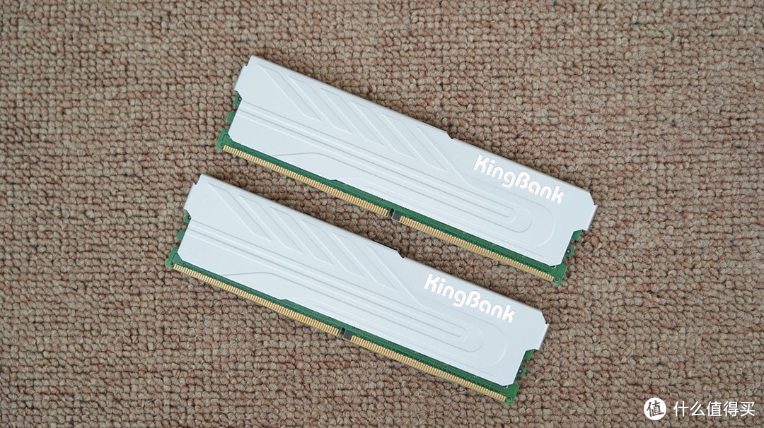 不当大冤种，手指一动立省千元，金百达 银爵 DDR5 5600 16G×2内存评测及超频分享