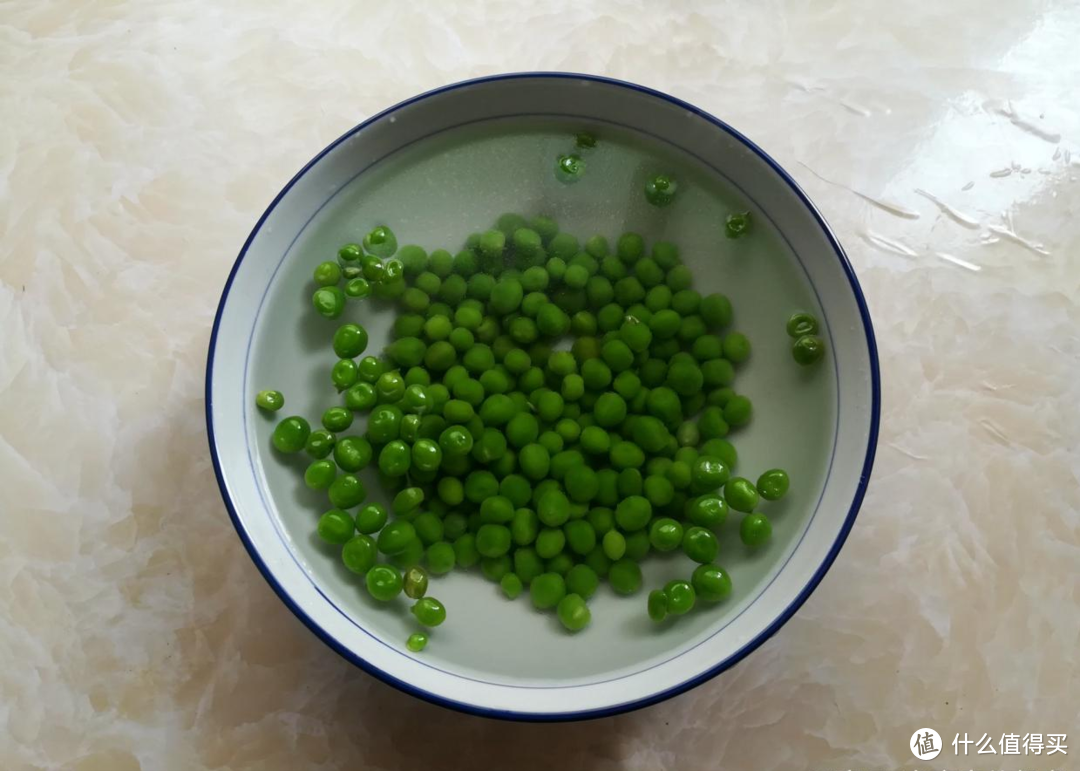 8分钟快手早餐，有蛋有菜，冬天做给孩子吃，促进大脑发育还补钙