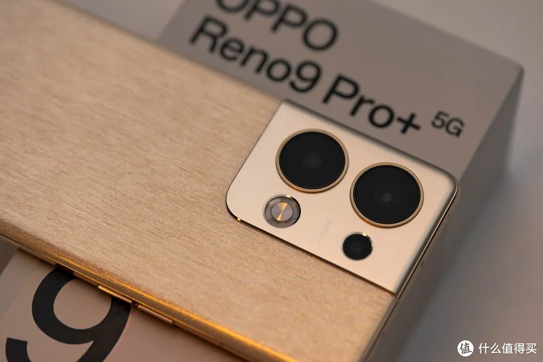 OPPO Reno9 Pro+ 上手：这才是真正的超大杯嘛