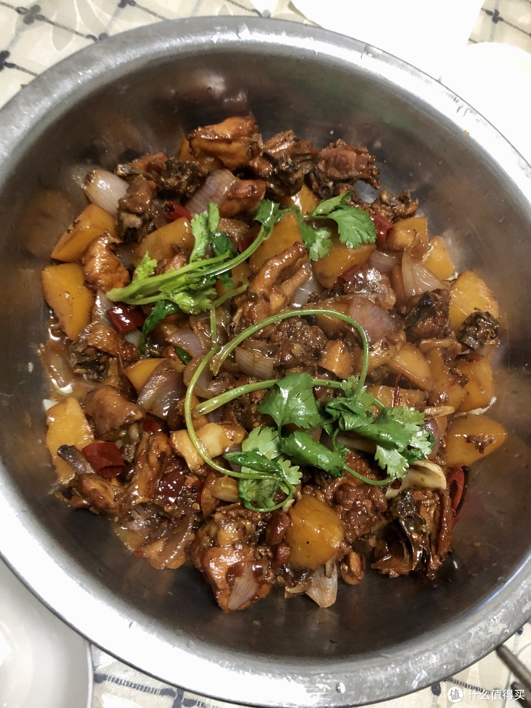 大冬天的，教你做一道新疆美食《大盘鸡》，趁热吃，香辣开胃，下饭神器