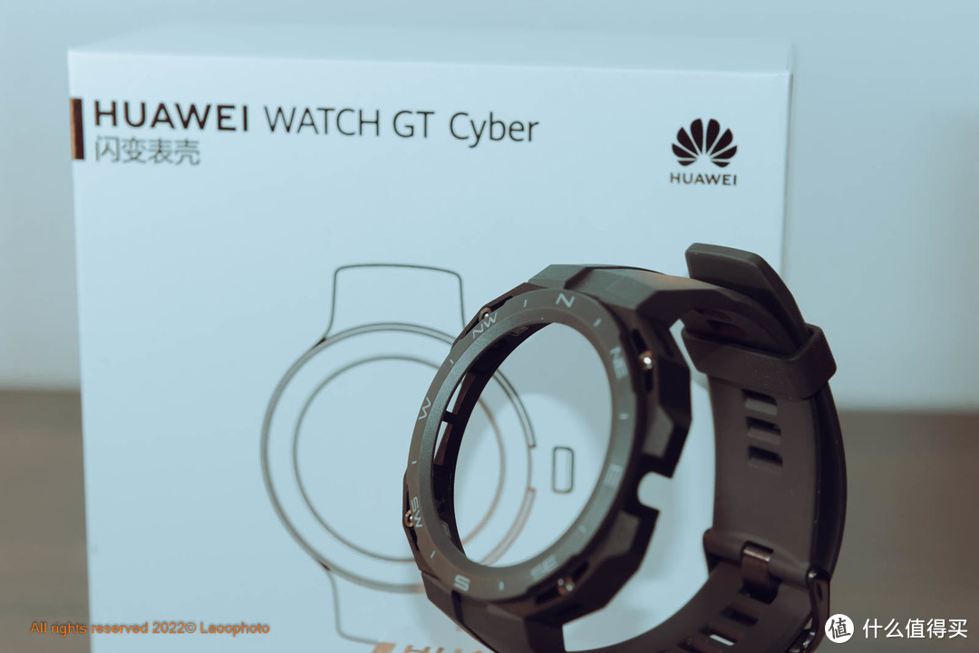 开箱时尚达人的新装备：华为手表GT Cyber