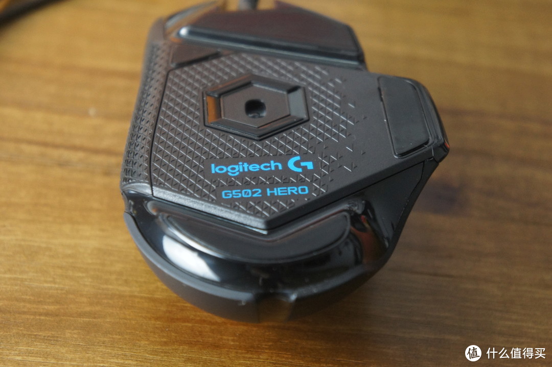 颜值与性能具备的游戏鼠标--Logitech罗技G502 HERO 主宰者游戏鼠标