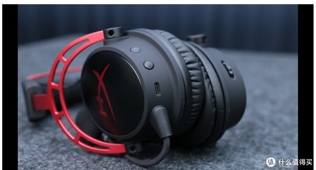 HyperX Cloud Alpha Wireless 开箱体验：主打轻量和更长效的电力表现