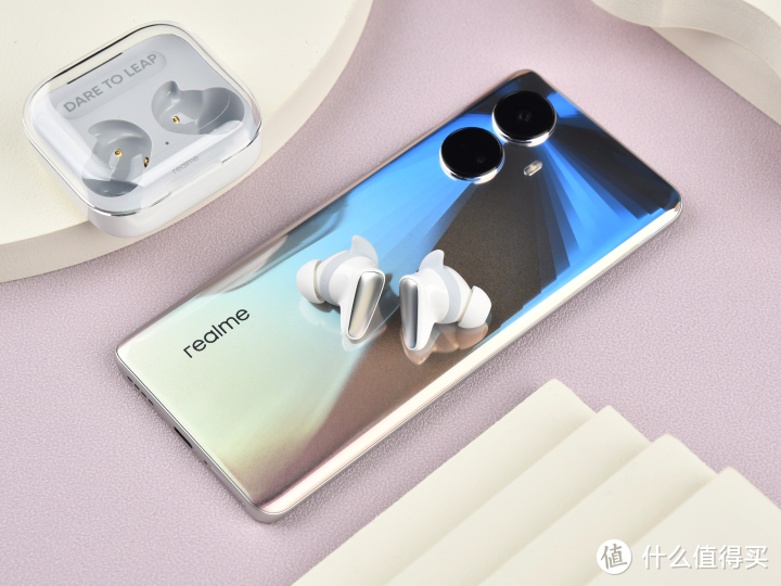 真我10 Pro+全面评测：亿元定制的曲屏+5000mAh+一亿像素主摄！