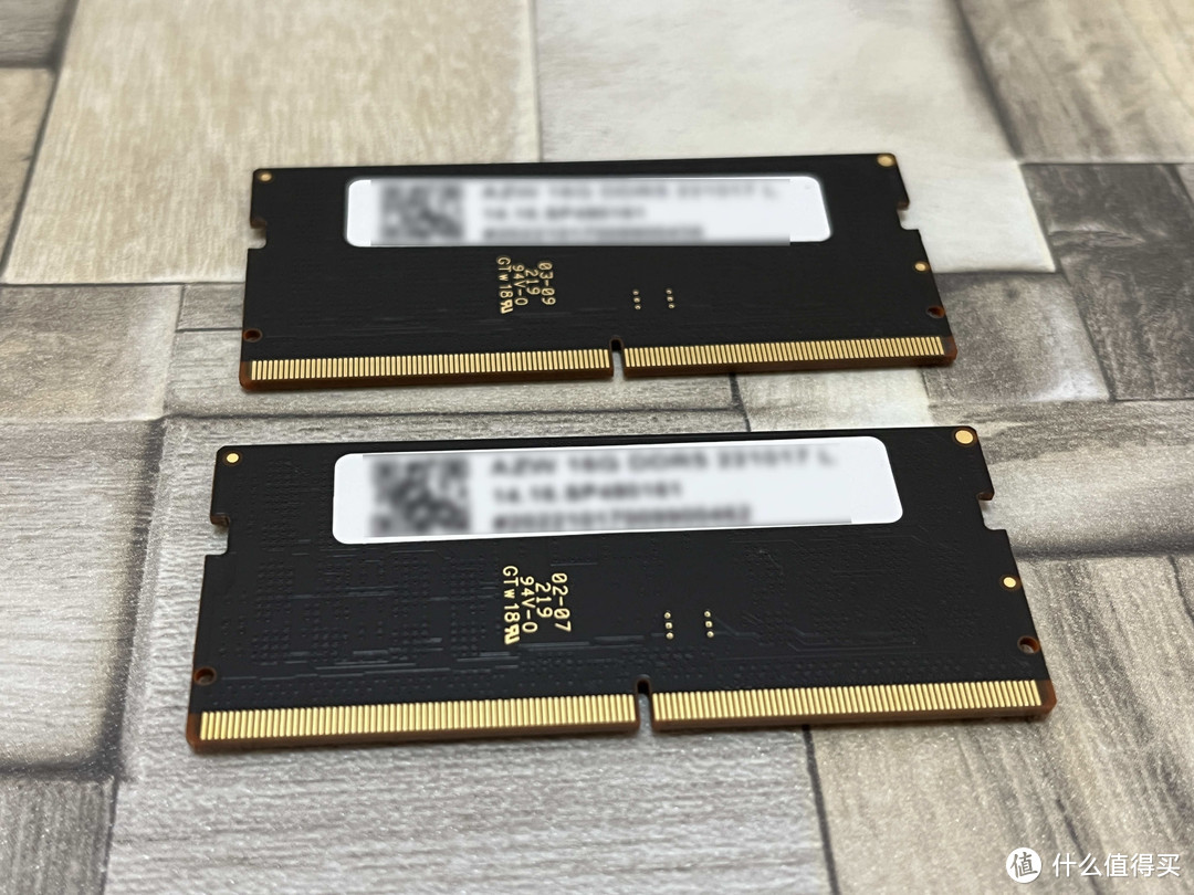 RDNA2核显彻底雄起！AMD Ryzen 9 6900HX+Radeon 680M打造最强高性能迷你小主机：零刻GTR6全网深度体验