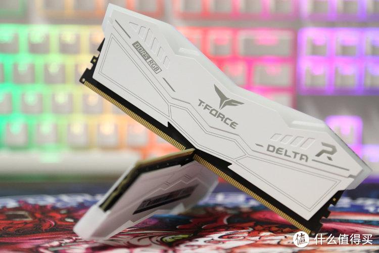 最高颜值最强频率D5开箱，十铨DELTA DDR5 6400炫光灯条内存开箱评测