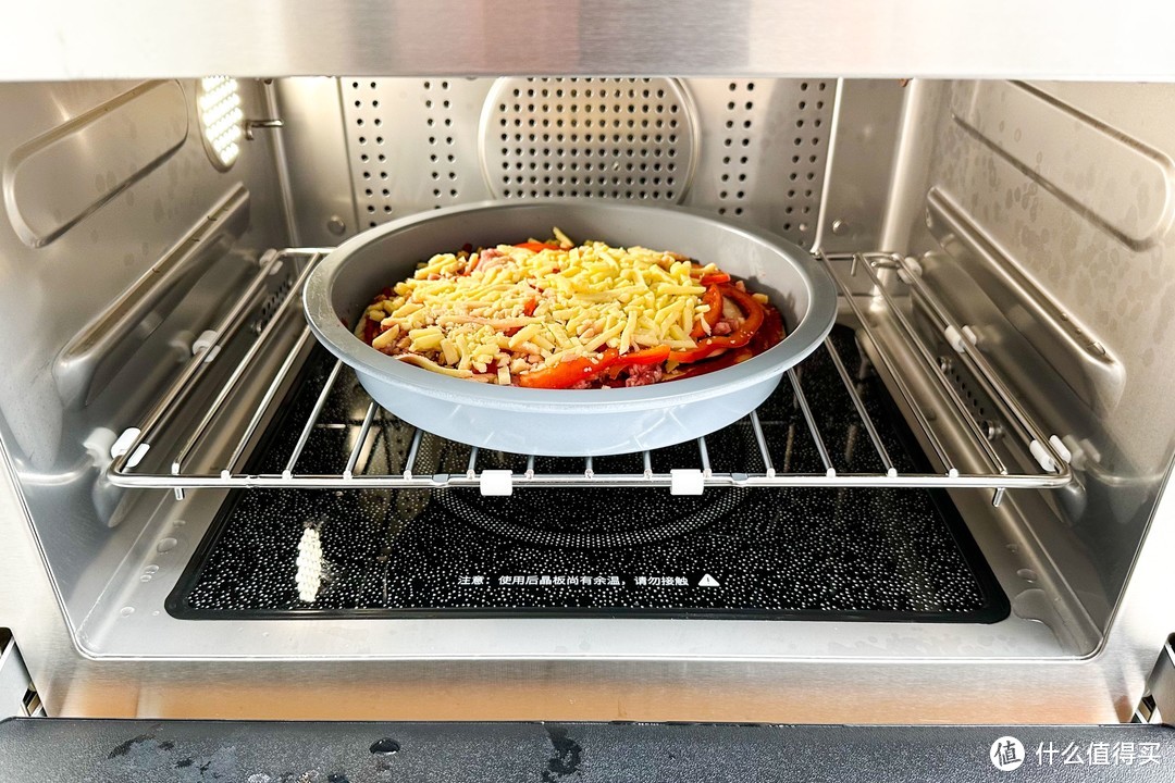 如何选择适合小户型的微蒸烤一体机？蒸、烤、微波一个搞定，宅家美食全靠它！