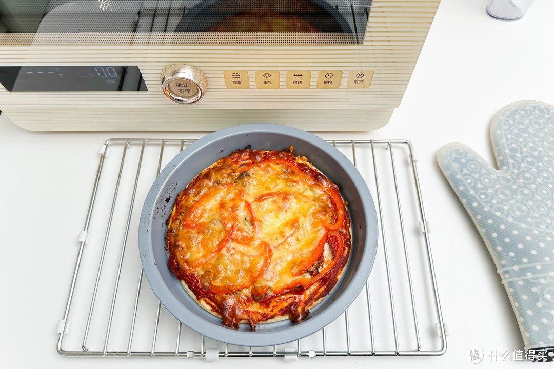 如何选择适合小户型的微蒸烤一体机？蒸、烤、微波一个搞定，宅家美食全靠它！