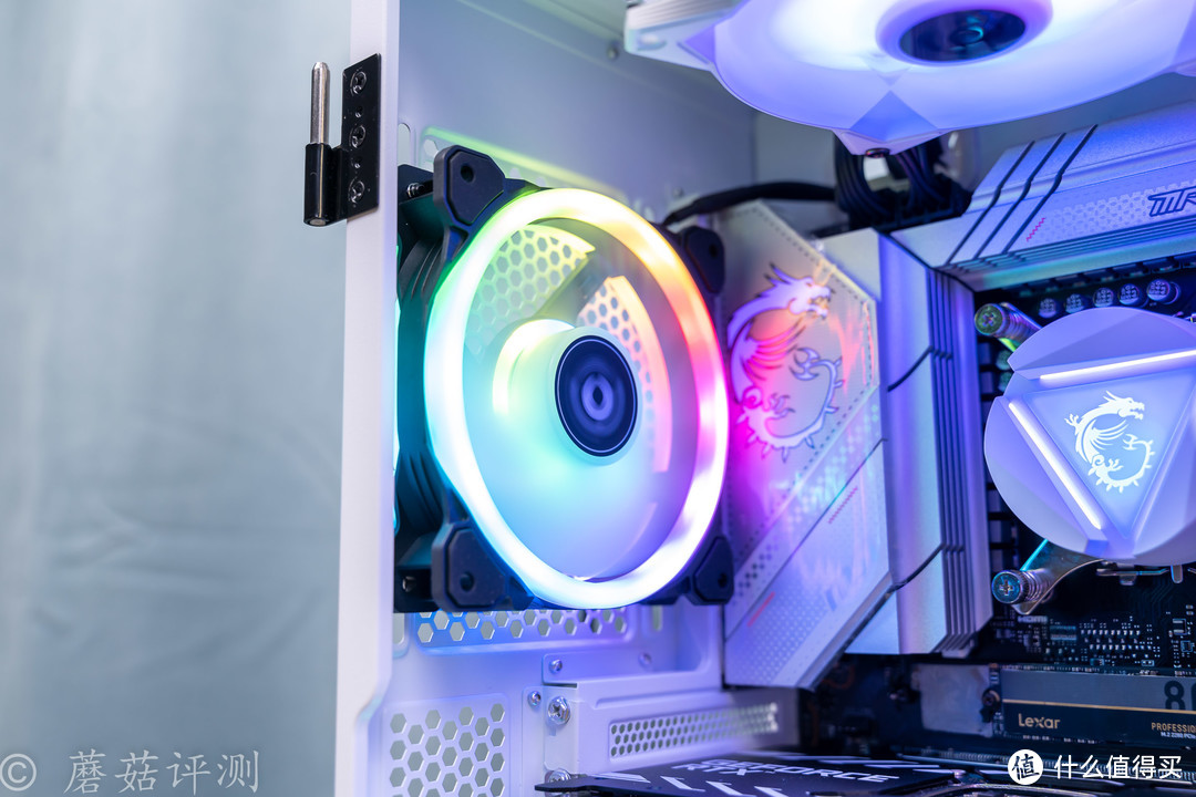 一正一反，轻松定义你需要的风扇风向、Tt（Thermaltake）耀影SWAFAN 12 机箱风扇 评测