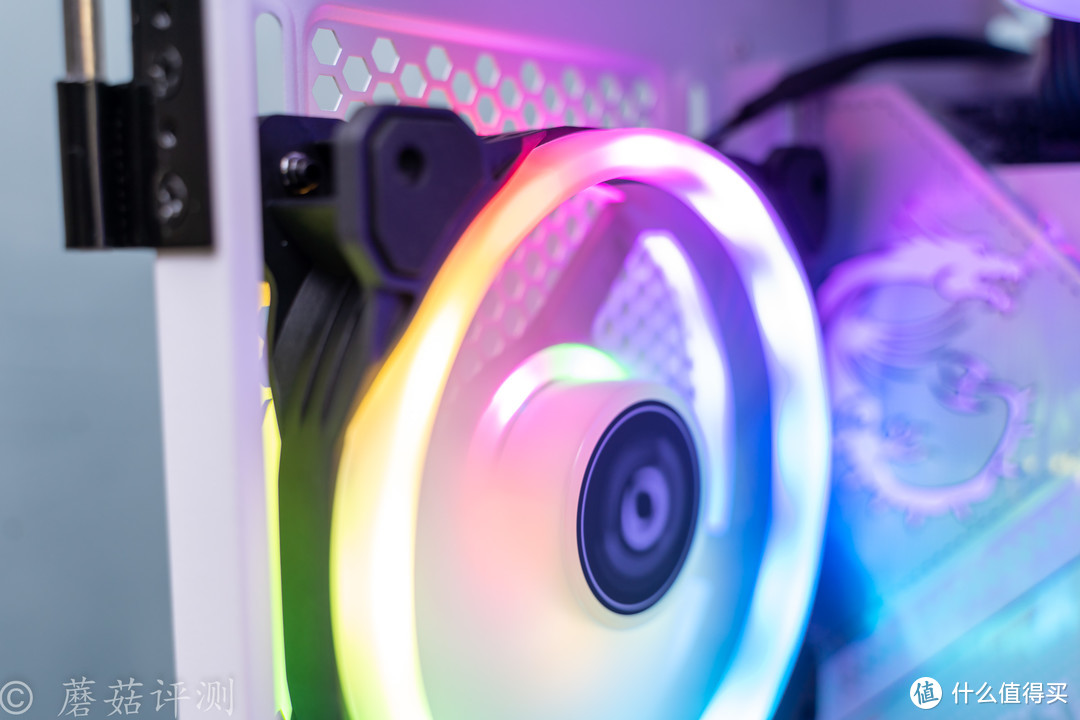 一正一反，轻松定义你需要的风扇风向、Tt（Thermaltake）耀影SWAFAN 12 机箱风扇 评测