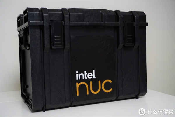 是工作站还是游戏准系统？怪兽级intel NUC 13 Extreme 猛禽峡谷体验