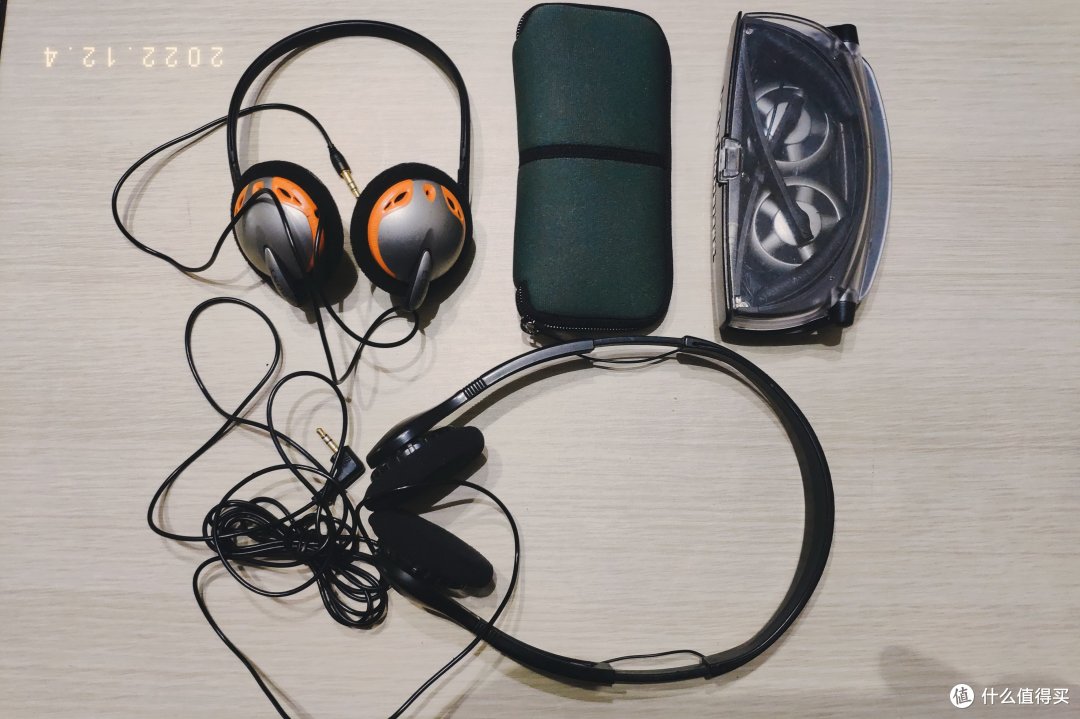 式耳机,从左到右顺时针,索尼mdr-g63,铁三角我最初入手便携耳机的理由