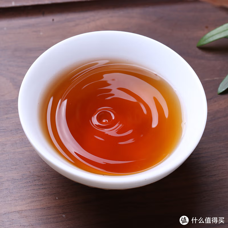 不是所有黑茶都自带“金花”的，茯砖茶了解一下，喝过的都夸它是个宝