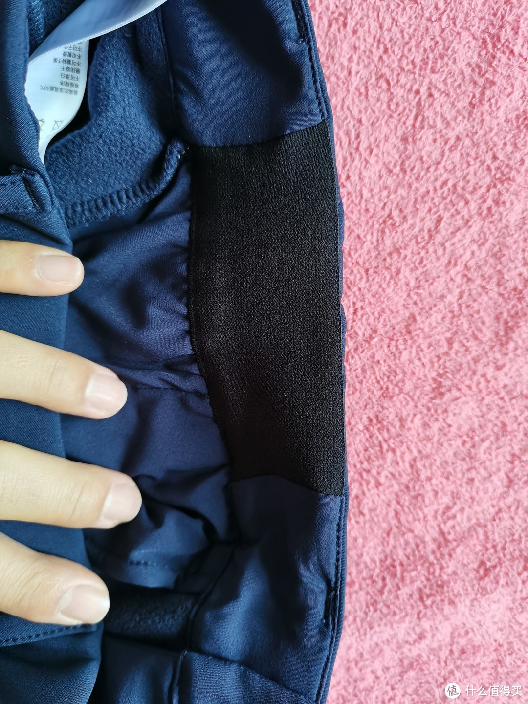 三款主流品牌软壳裤对比（凯乐石、诺诗兰、地球科学家）
