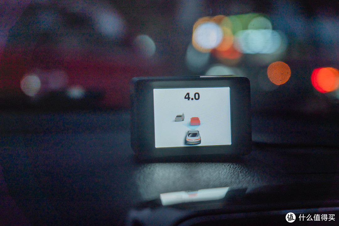 佑途C2M Pro评测：首款有3D动态显示屏的行车记录仪？