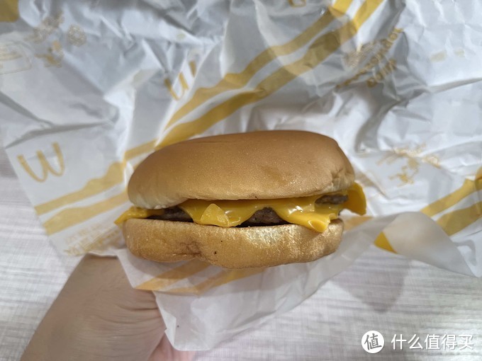 麦当劳套餐怕踩雷快进来看一下，分享你最喜欢的那个汉堡