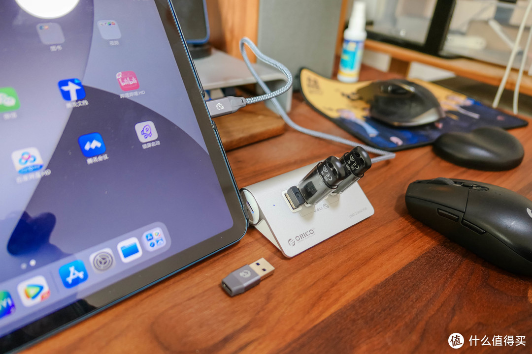 给iPad Air5配个高速拓展坞！10Gbps带宽、全铝合金外壳