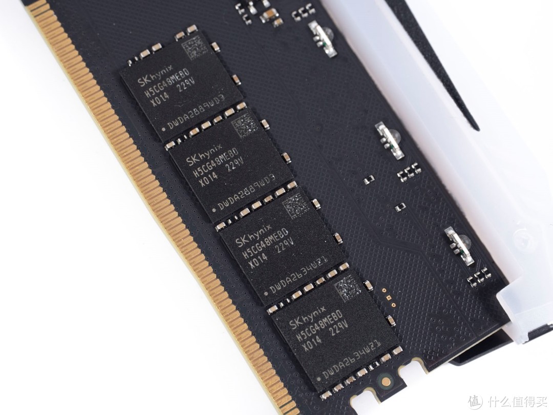 高频低延迟，雷克沙ARES RGB DDR5-6000Mbps内存评测