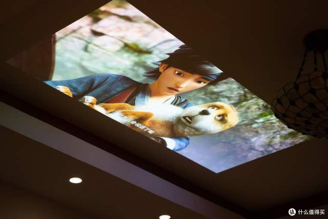 理想中的投影,坚果N1 Pro三色激光云台投影深度体验