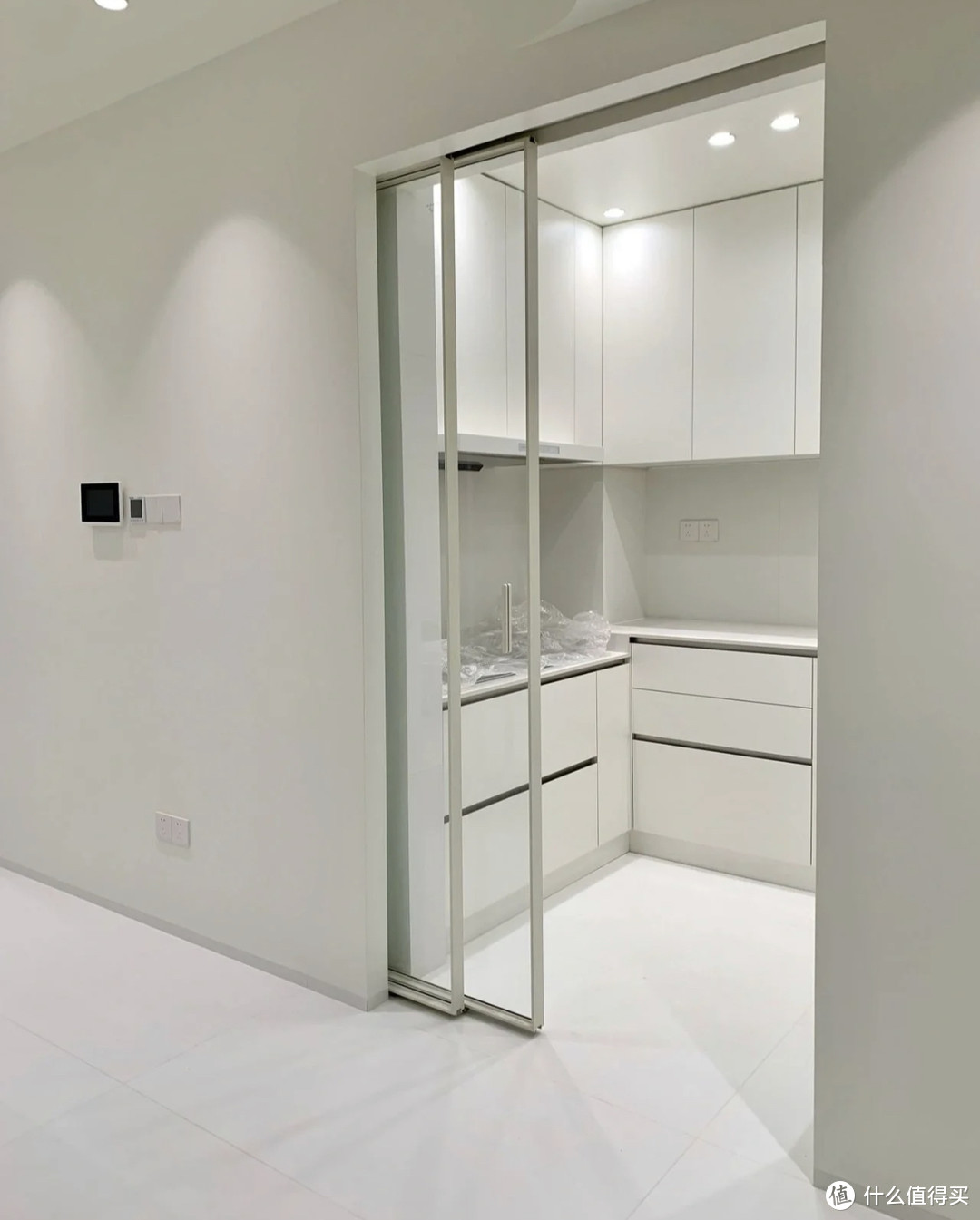 厨房推拉门_2020年黑色窄框门玻璃门厨房推拉门卫生间玻璃移门非标定制 - 阿里巴巴