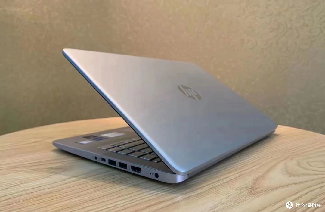 女生买什么笔记本?便携轻薄款笔记本推荐||预算6000以内笔记本||送女友的笔记本在这里→