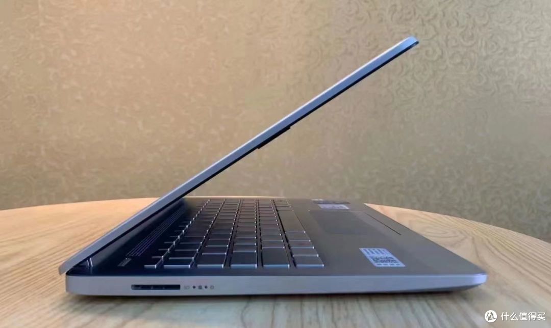 女生买什么笔记本?便携轻薄款笔记本推荐||预算6000以内笔记本||送女友的笔记本在这里→