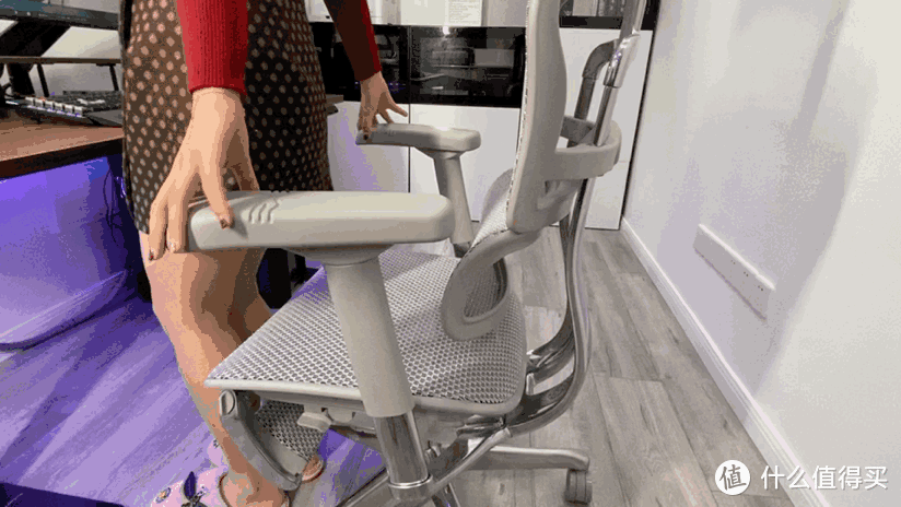 人体工学电脑椅的天花板，坐躺都无敌舒服，对老腰臀部大腿非常友好的保友金豪ew2代人体工学椅体验评测