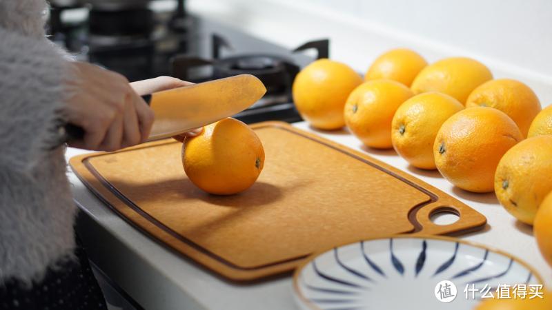 在对的季节吃对的水果，橙逸乐赣南脐橙，满足你的味蕾
